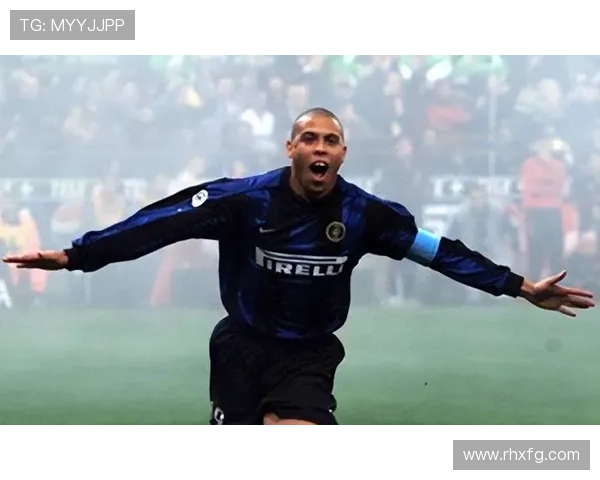 黑色足球四号球星是谁揭秘 足球场上的神秘巨星与传奇故事